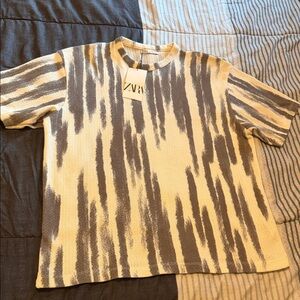 Zara Cream and Gray Striped Tee